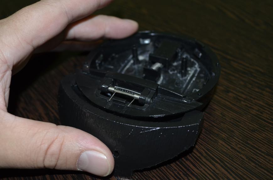 Кронштейн крепления крышки чайника