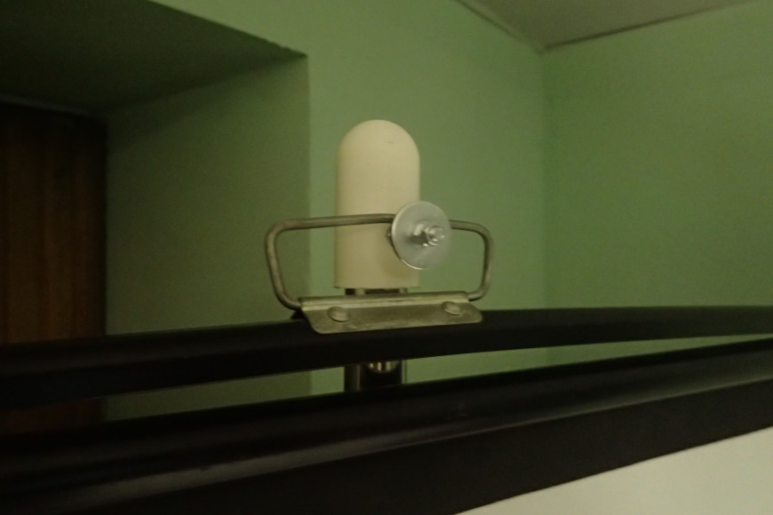 Стойка для экрана