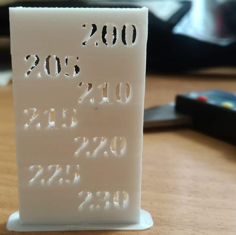 Кривая печать, утолщение по краям. Что не так? Как настроить эникубик? Кривая печать, утолщение по краям. Что не так? Как настроить эникубик?