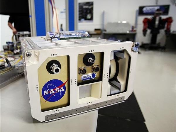 На МКС доставили оборудование для переработки мусора в филамент для 3D-принтеров