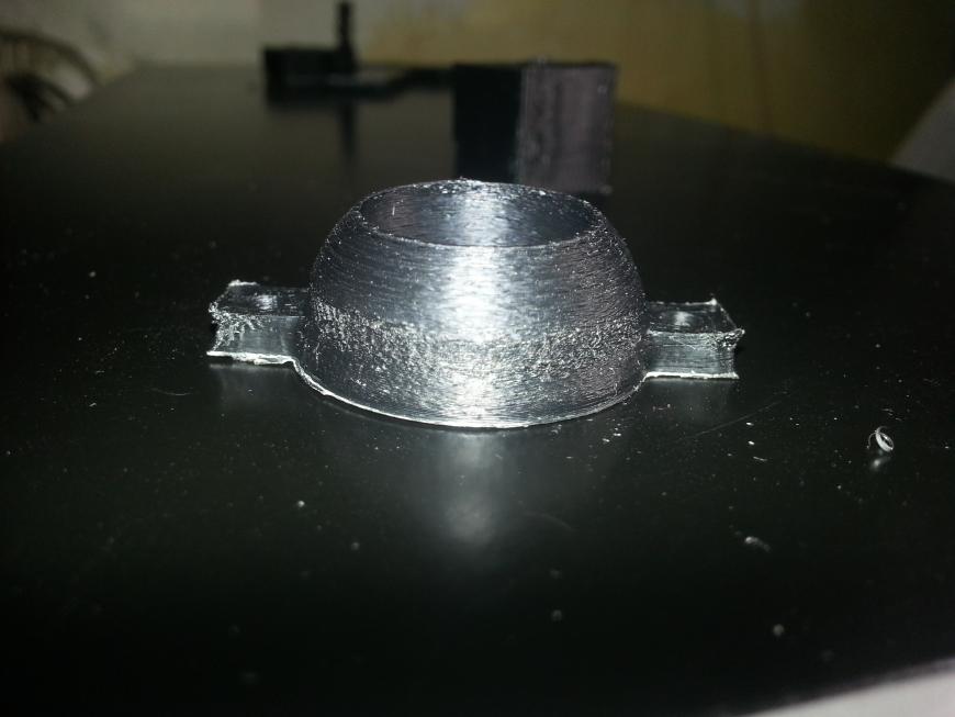 Кривые углы, дыра при печати.