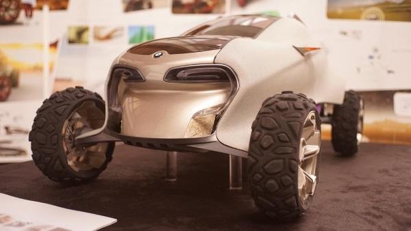 Дизайнер BMW разработал машину из биоразлагаемых материалов