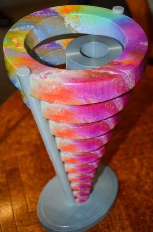 Художники напечатали скульптуру «10 кругов жизни» Художники напечатали скульптуру «10 кругов жизни»