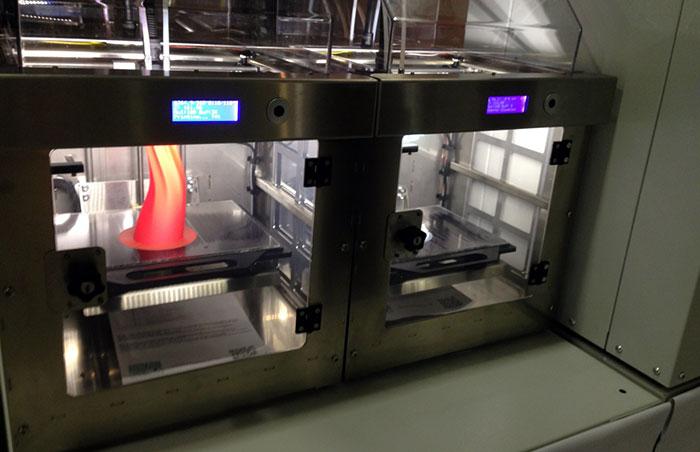 Итальянский 3D-принтер 3ntr для печати по-крупному