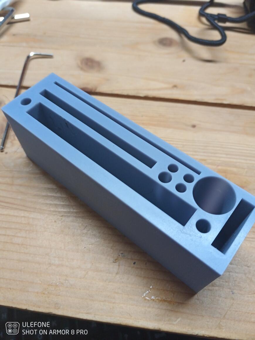 Удобный и компактный органайзер для инструмента фотополимерного и не только, принтера.