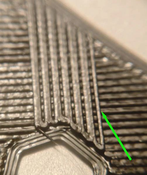 Щели между полосами экструзии при сплошном заполнении (см картинки!) Kobra 3 max combo