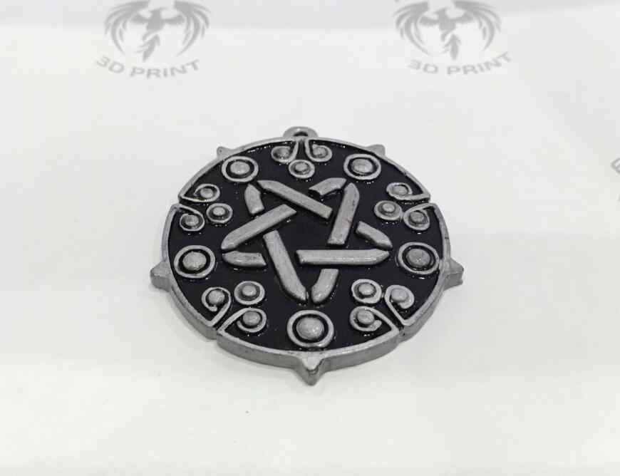 Кулон Йениифер из серии игр Ведьмак