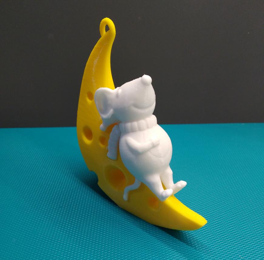 Мышь на Луне