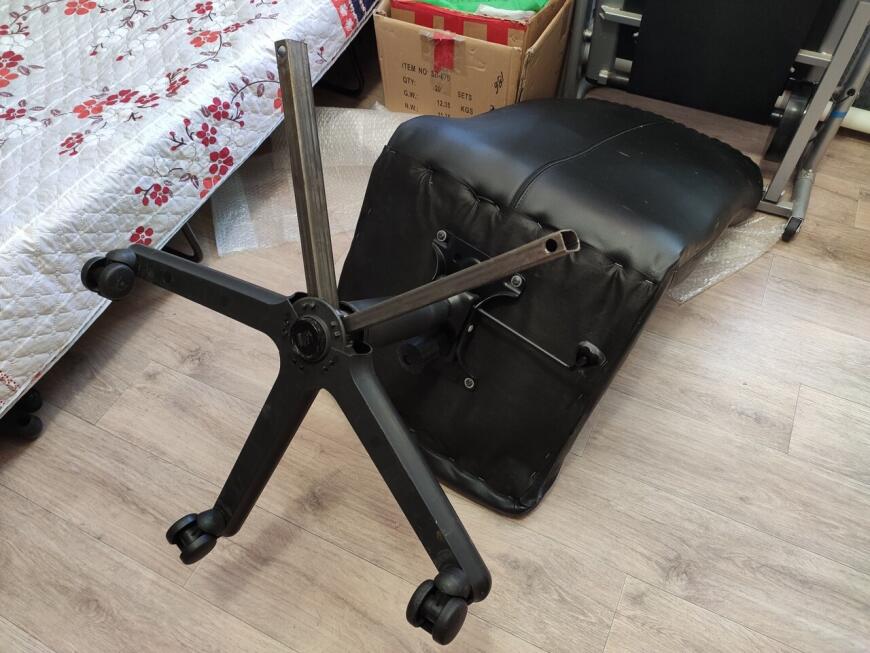 Кресло для директора мастерской - небольшой ремонтик
