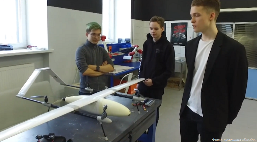 Петербургские студенты создали летающий прототип беспилотного самолета с вертикальным взлетом