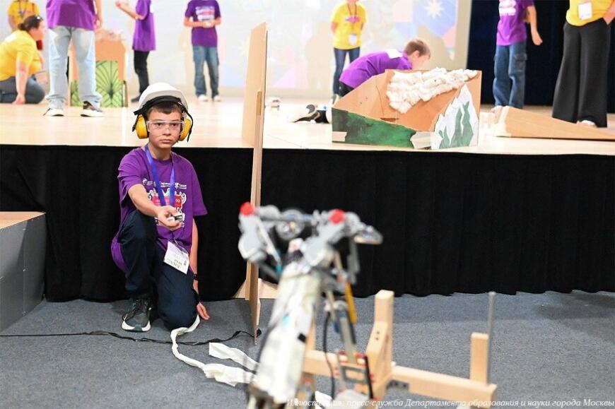 В Сириусе прошел всероссийский турнир по робототехнике среди школьников