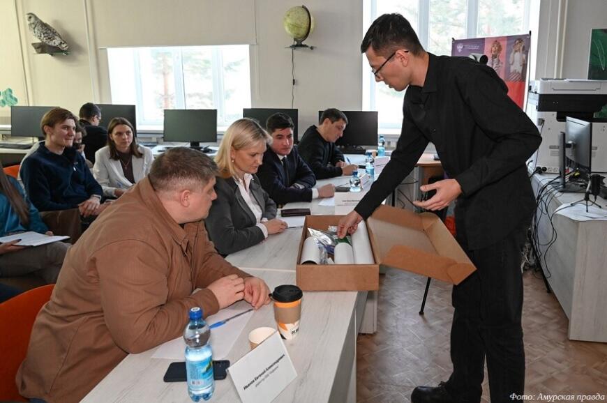 В АмГУ разрабатывают конструкторы для юных ракетостроителей