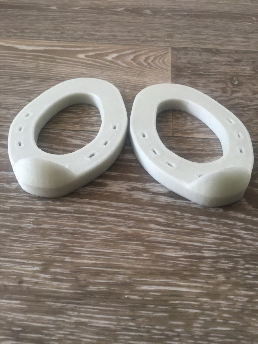 Подковы для жеребенка.