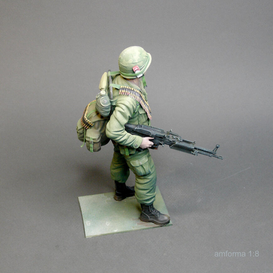 Солдат США с пулеметом, 1960 г.