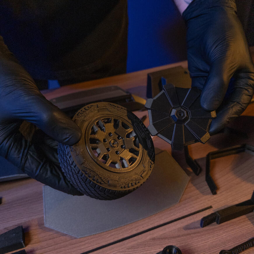 Напечатал Cybertruck на полноприводном шасси Напечатал Cybertruck на полноприводном шасси