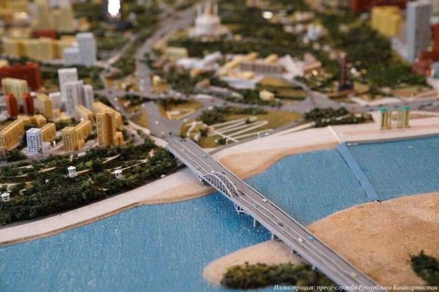 Глава Башкортостана показал масштабный 3D-печатный макет Уфы