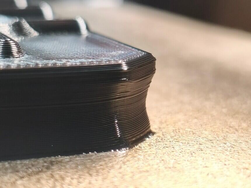 Трудности с печатью на Flashforge Adventurer 5M, подплавление нижних слоёв и их усадка.