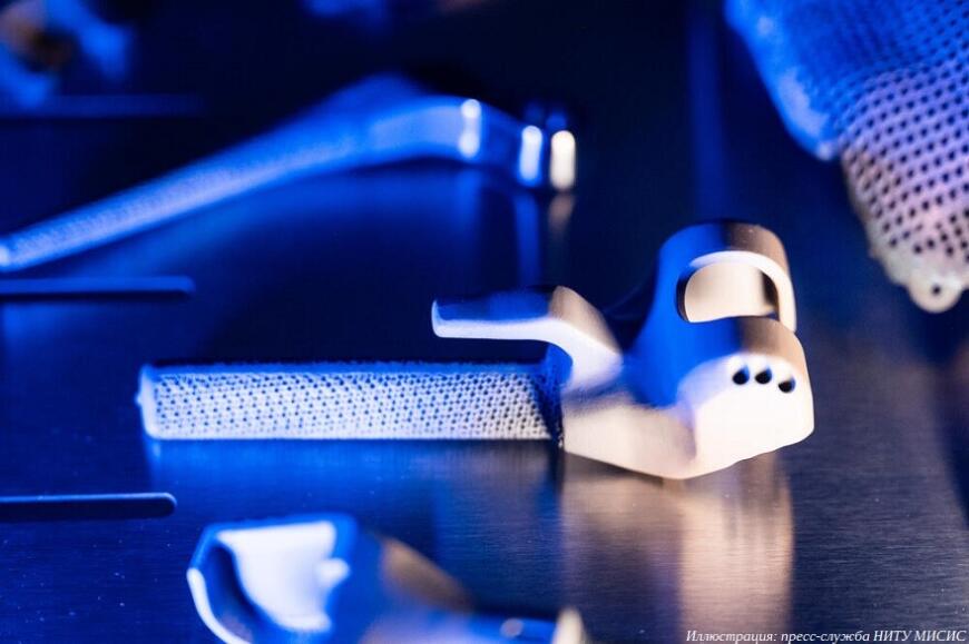 Ученые НИТУ МИСИС разработали антибактериальное покрытие для 3D-печатных титановых эндопротезов