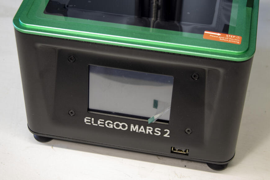 Первое впечатление от Elegoo MARS 2. Обзор конструкции и первые тесты печати.