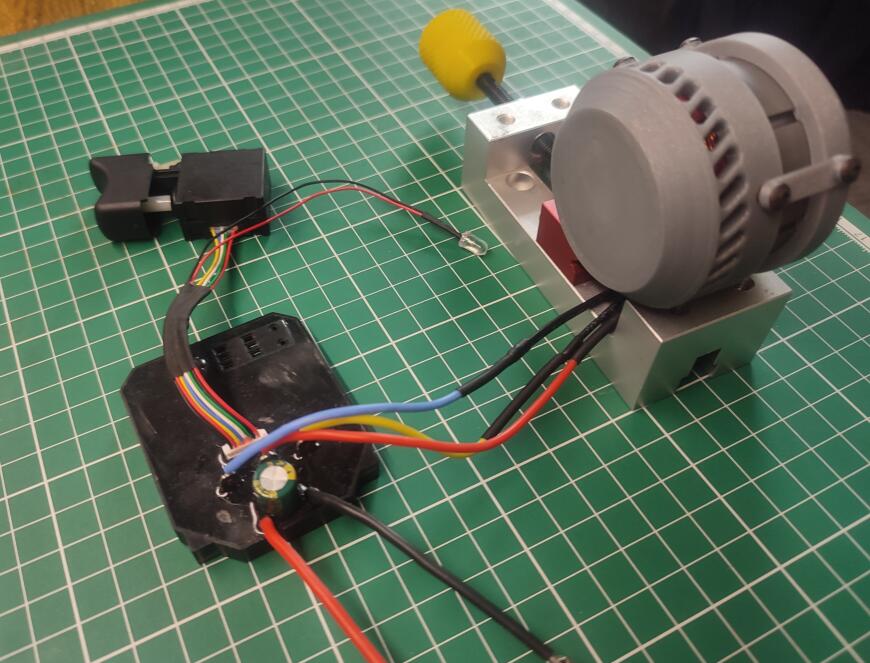 Отличный набор для замены внутренностей в шуруповерте и для DIY-самодельщиков. Отличный набор для замены внутренностей в шуруповерте и для DIY-самодельщиков.