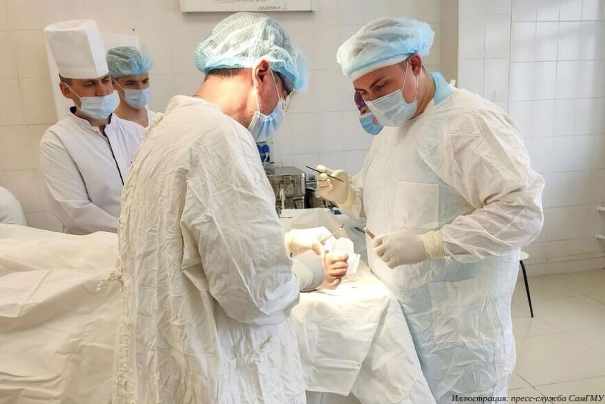 Самарские хирурги провели операцию по установке 3D-печатного ортопедического эндопротеза