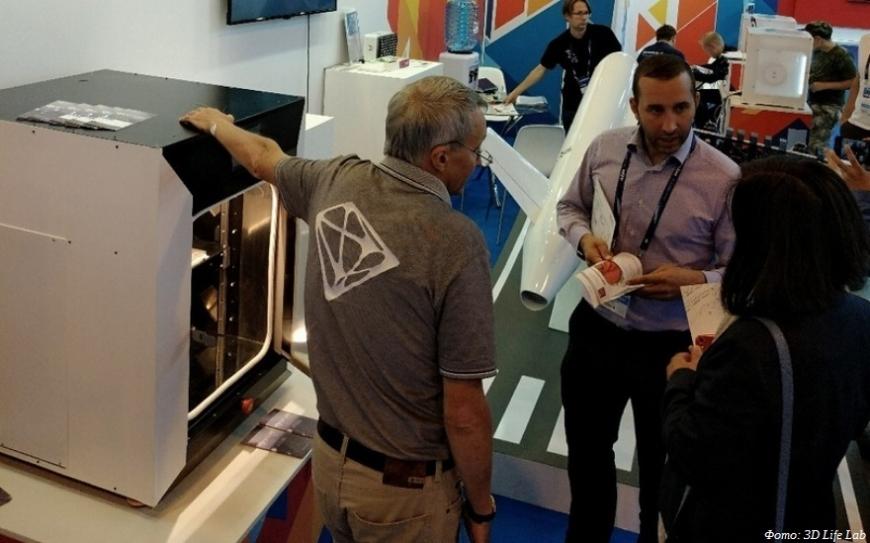 На МАКС-2019 продемонстрировали отечественный 3D-принтер для печати тугоплавкими пластиками