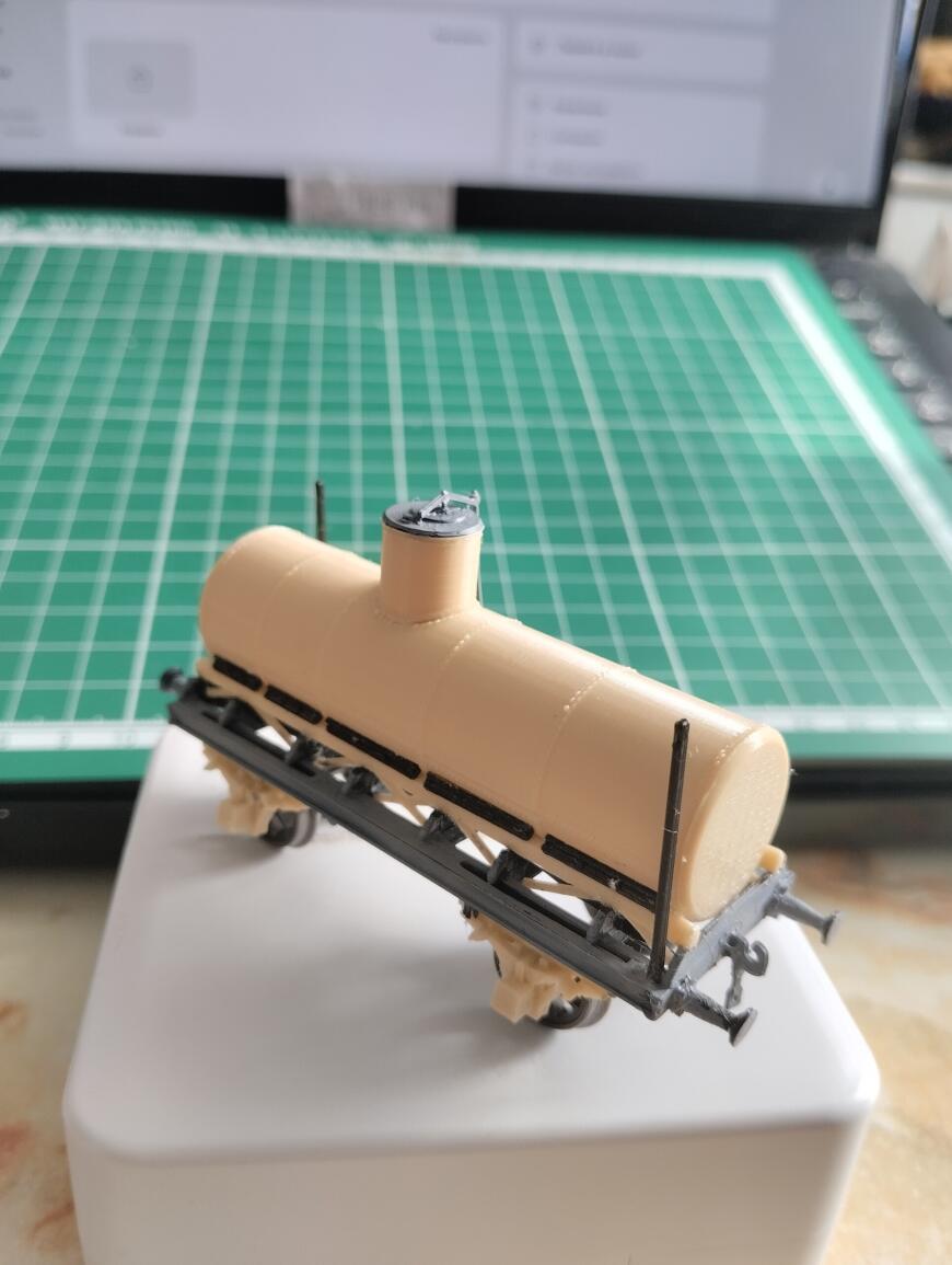 Печатаем сборную модель двухосной цистерны серии Ц Печатаем сборную модель двухосной цистерны серии Ц