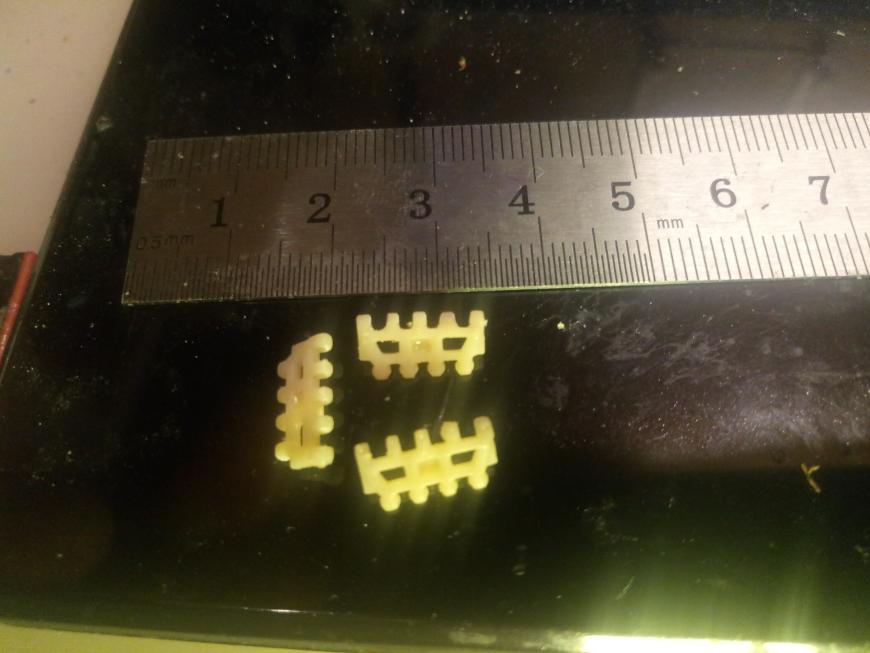 Трак для  сборной подвижной гусеницы (не требует склеивания) масштаб 1:43