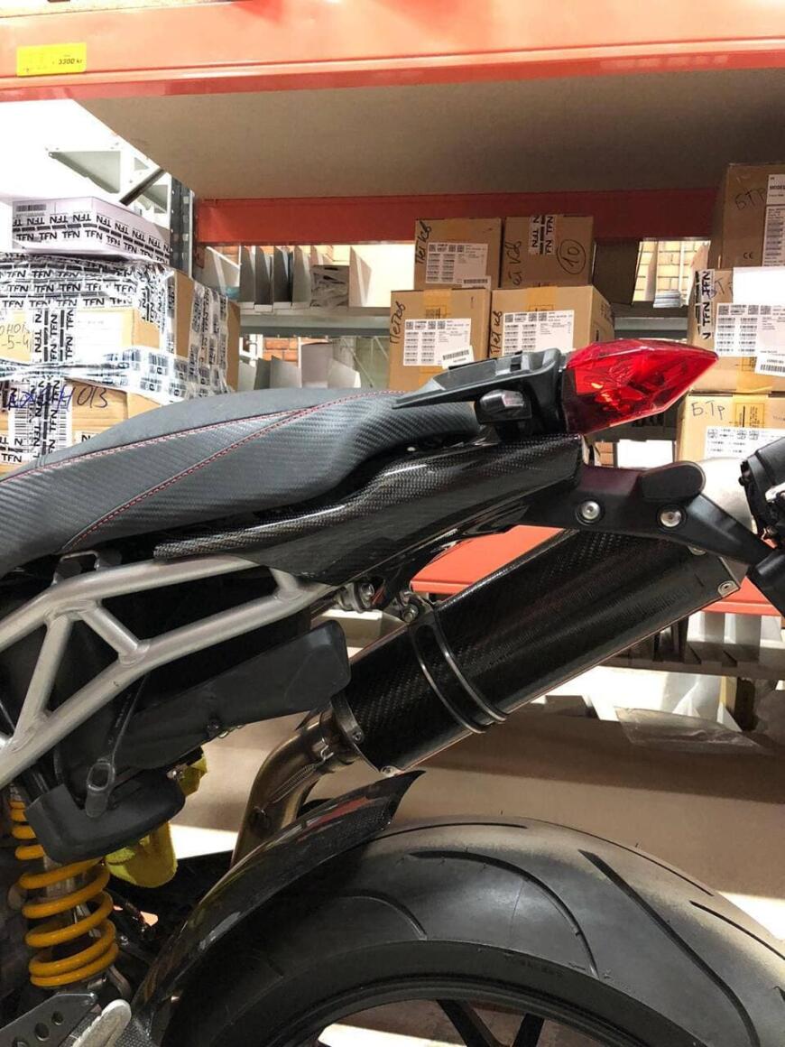 Накладка на хвост рамы мотоцикла Ducati HyperMotard 796