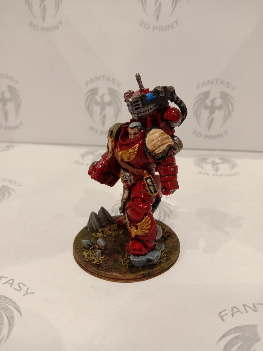 Капитан роты космодесанта Кровавых Воронов