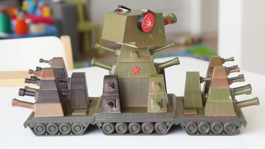 Советский [не совсем]  стальной монстр КВ-44