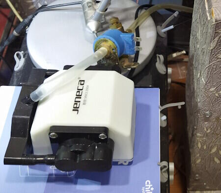 Обдув модели внешним компрессором.