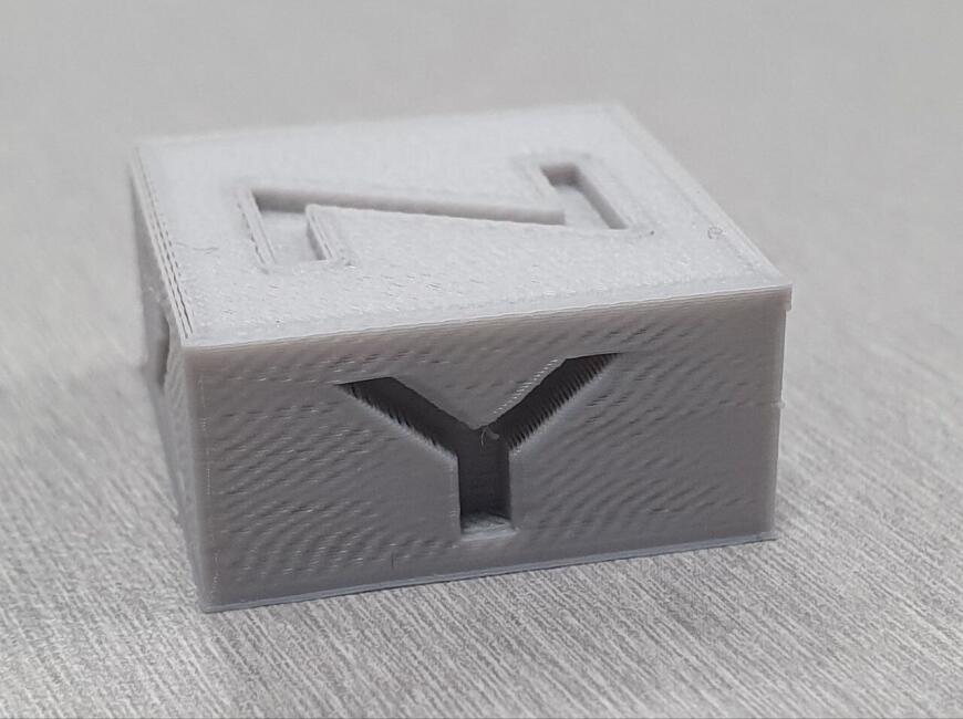 Дефект при печати качеством 0.12 мм Дефект при печати качеством 0.12 мм