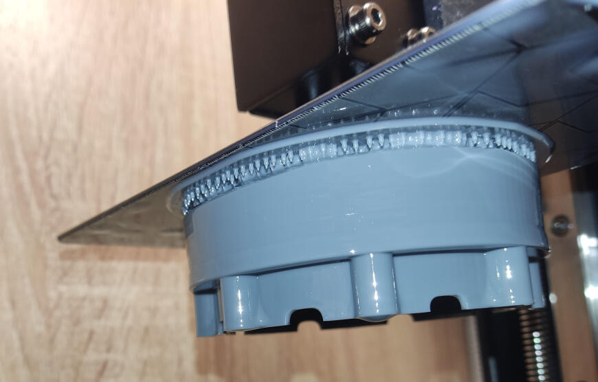 После смены пленки поддержки отрываются от детали После смены пленки поддержки отрываются от детали