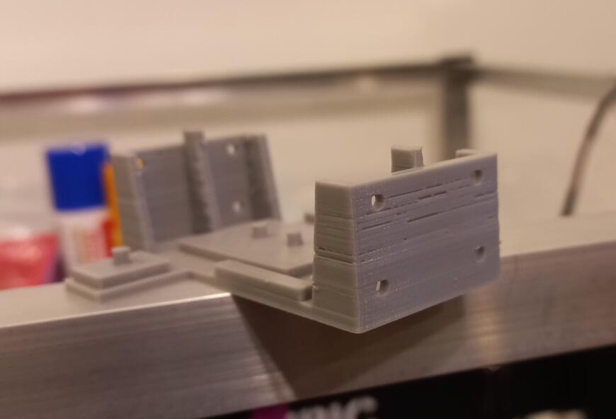 Местами пропуски слоёв на ANYCUBIC i3 Mega S. Проблема с ретрактом.