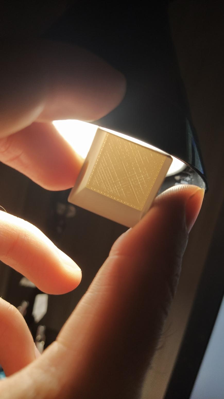 Щели на верхнем слое модели Ender 3