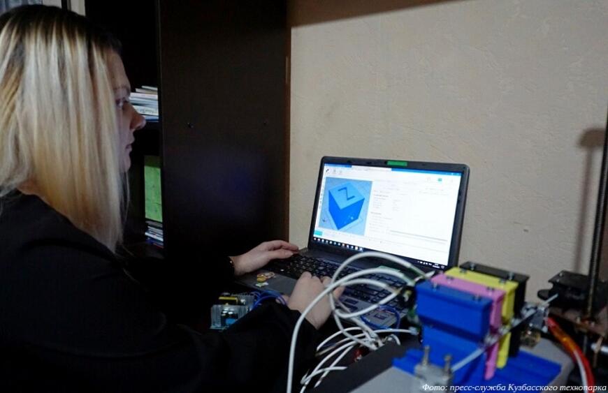 Ученые СибГИУ разрабатывают экспериментальный 3D-принтер для полноцветной печати полимерами