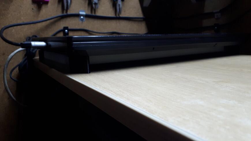 Подставка для ноутбука с фильтром воздуха