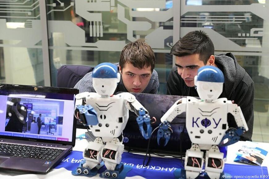 Российской академии образования представили 3D-печатных роботов-ассистентов