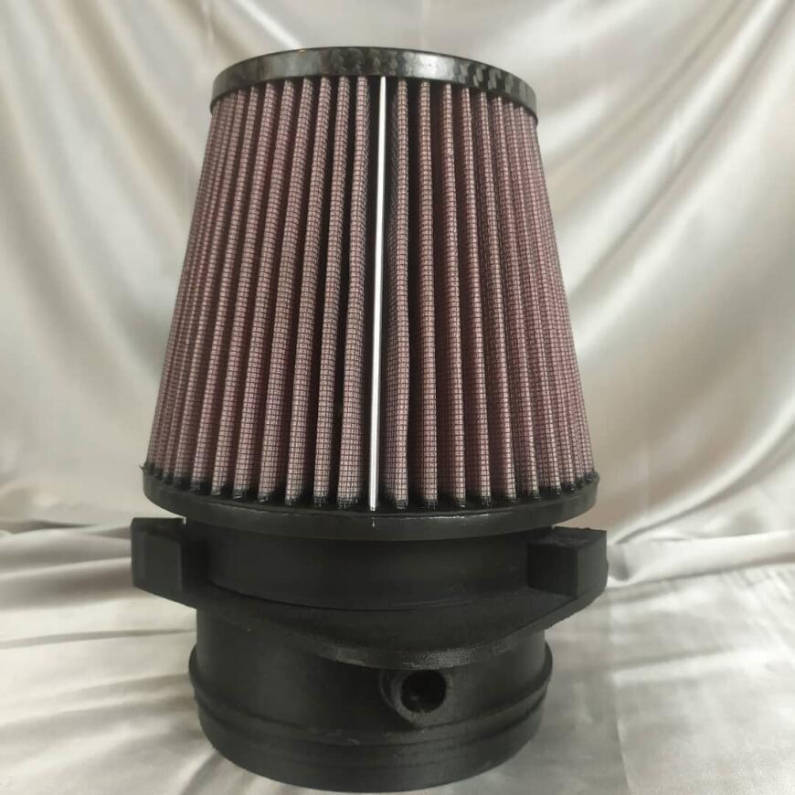 В 22 года починил Мерседес из композитного пластика.