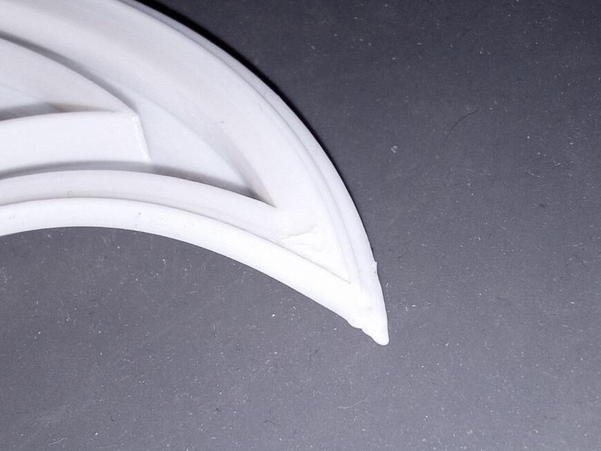 Как исправить дефект на нависающих внешних острых углах?