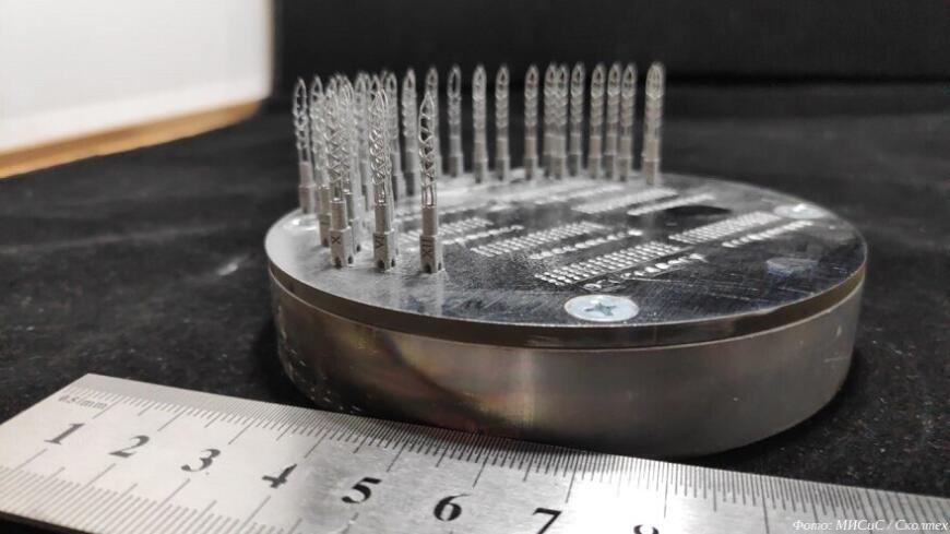 Ученые МИСиС и Сколтеха изучили 3D-печать стоматологических инструментов