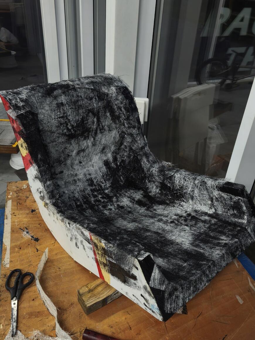 Пластиковая мастер-модель для карбонового сиденья