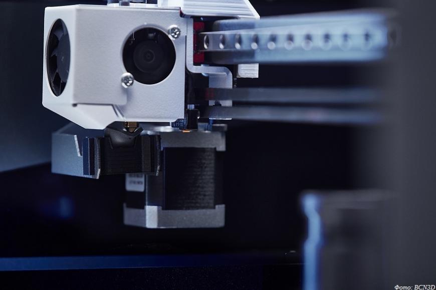 BCN3D предлагает профессиональные 3D-принтеры Epsilon с технологией IDEX