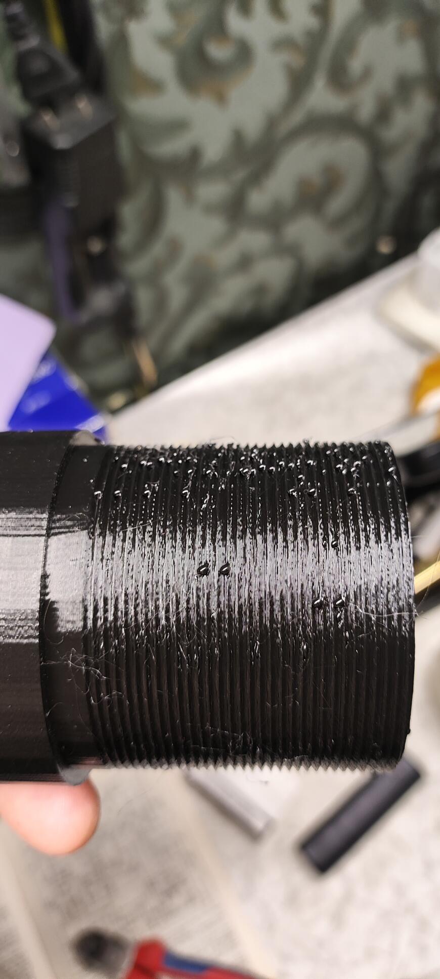 Принтер стоя на месте давит лишнего