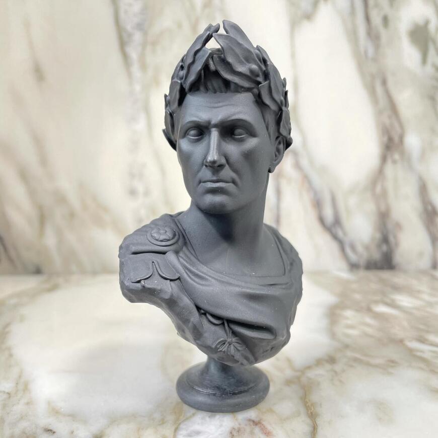 Бюст Цезаря Бюст Цезаря