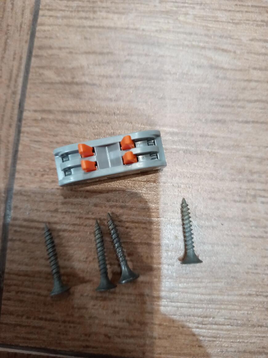 Лампа-крепеж для светодиодного прожектора