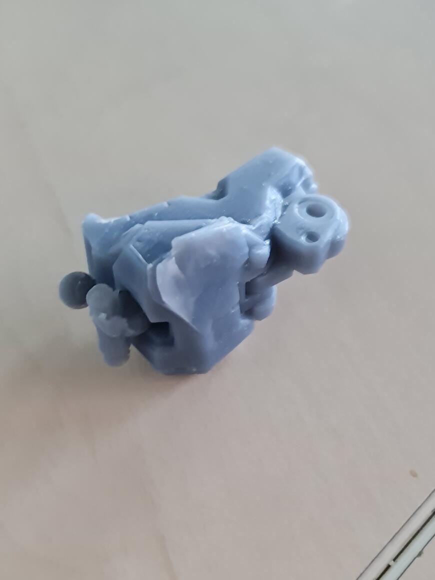 Помогите понять почему происходят косяки при печати на anycubic mono x