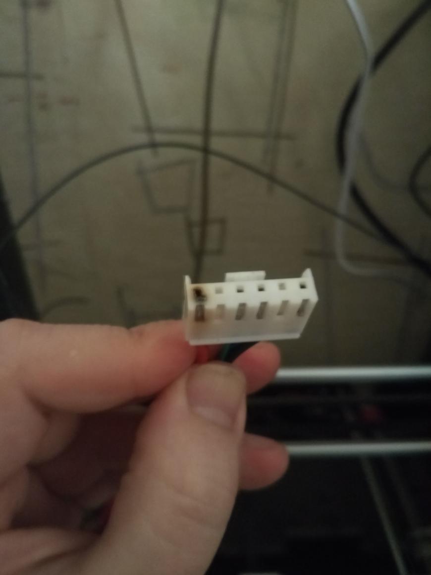 Принтер Anet A8 пропал нагрев стола