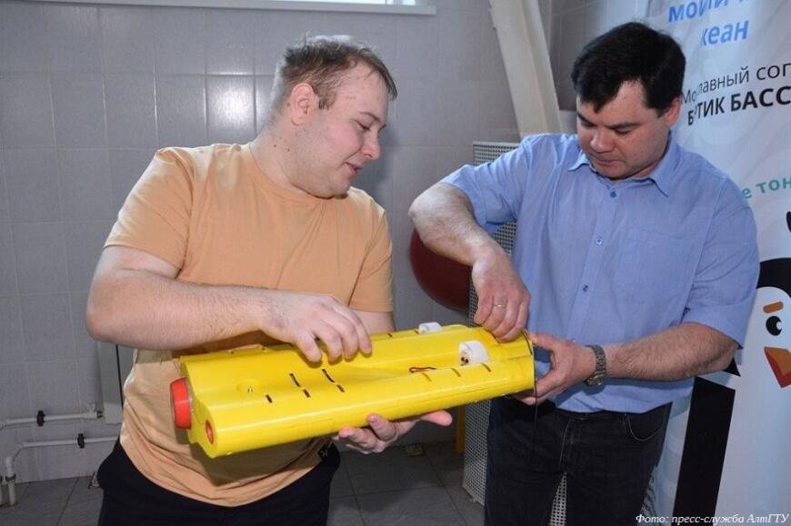 Студент АлтГТУ сконструировал 3D-печатный подводный дрон